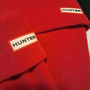 Hunter Vibrant Red Fleece Set